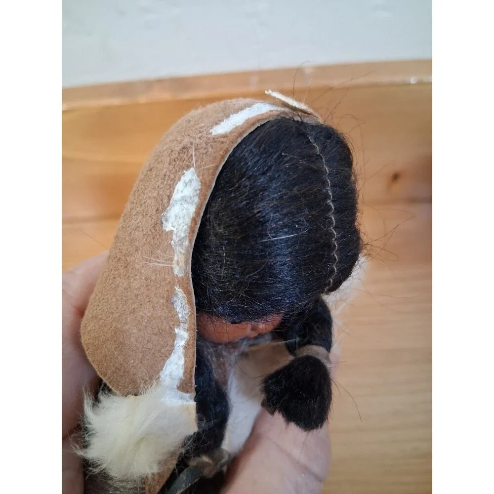 Vintage Native American Indian Inuit Eskimo Baby Doll Real Fur & Leather READ